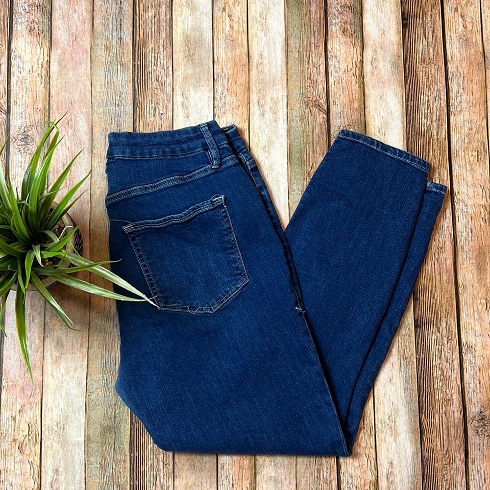 Good American Good Legs Crop Front Slit Blue181 Jeans